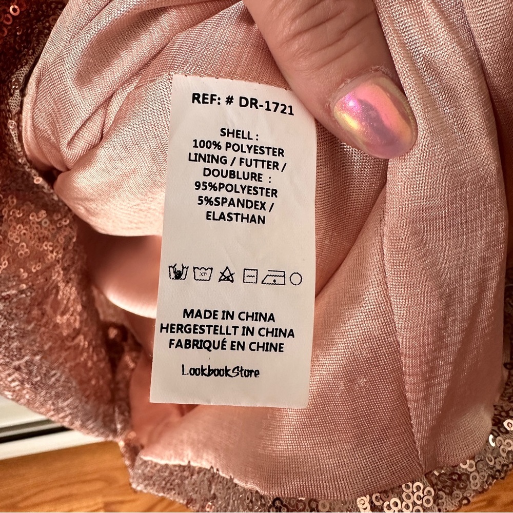 SEXY Stretchy Sequin Mini Rose Gold. 18 W - Picture 8 of 12